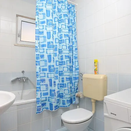 With A Parking Space - 18332 Apartment Makarska