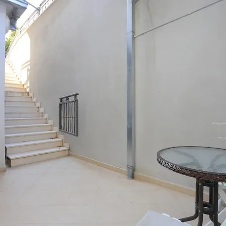 With A Parking Space - 18332 * Makarska