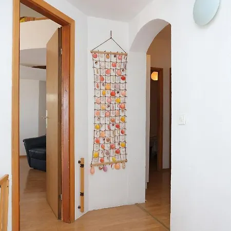 With A Parking Space - 18332 * Makarska
